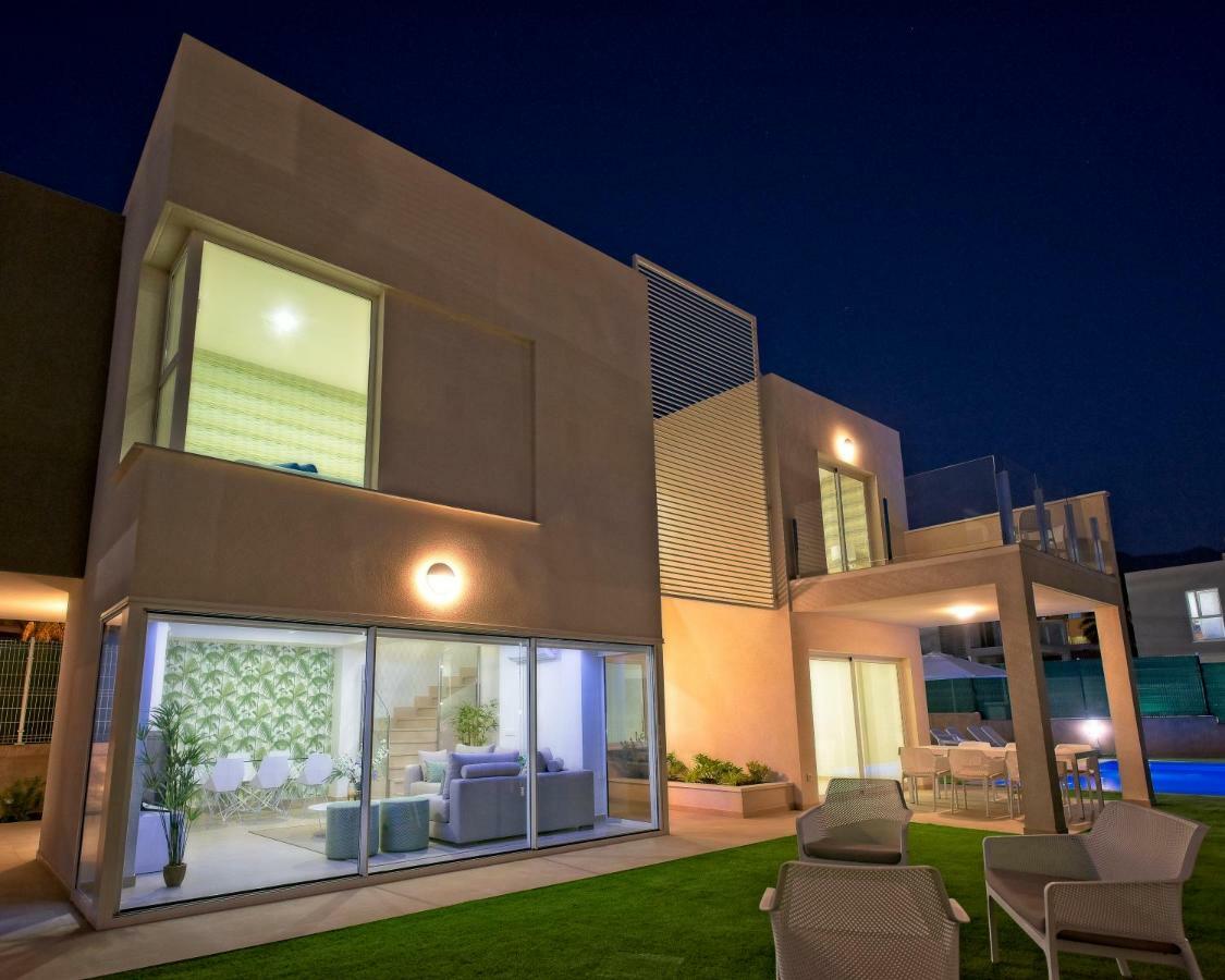 Paradise Villa *
